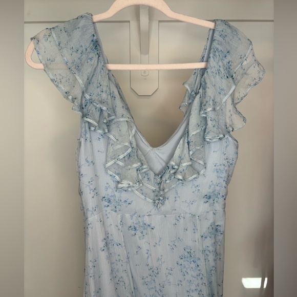 Sachin & Babi Ivy Chiffon Flutter-Sleeve Ruffled V-Neck Gown - Picture 5 of 9